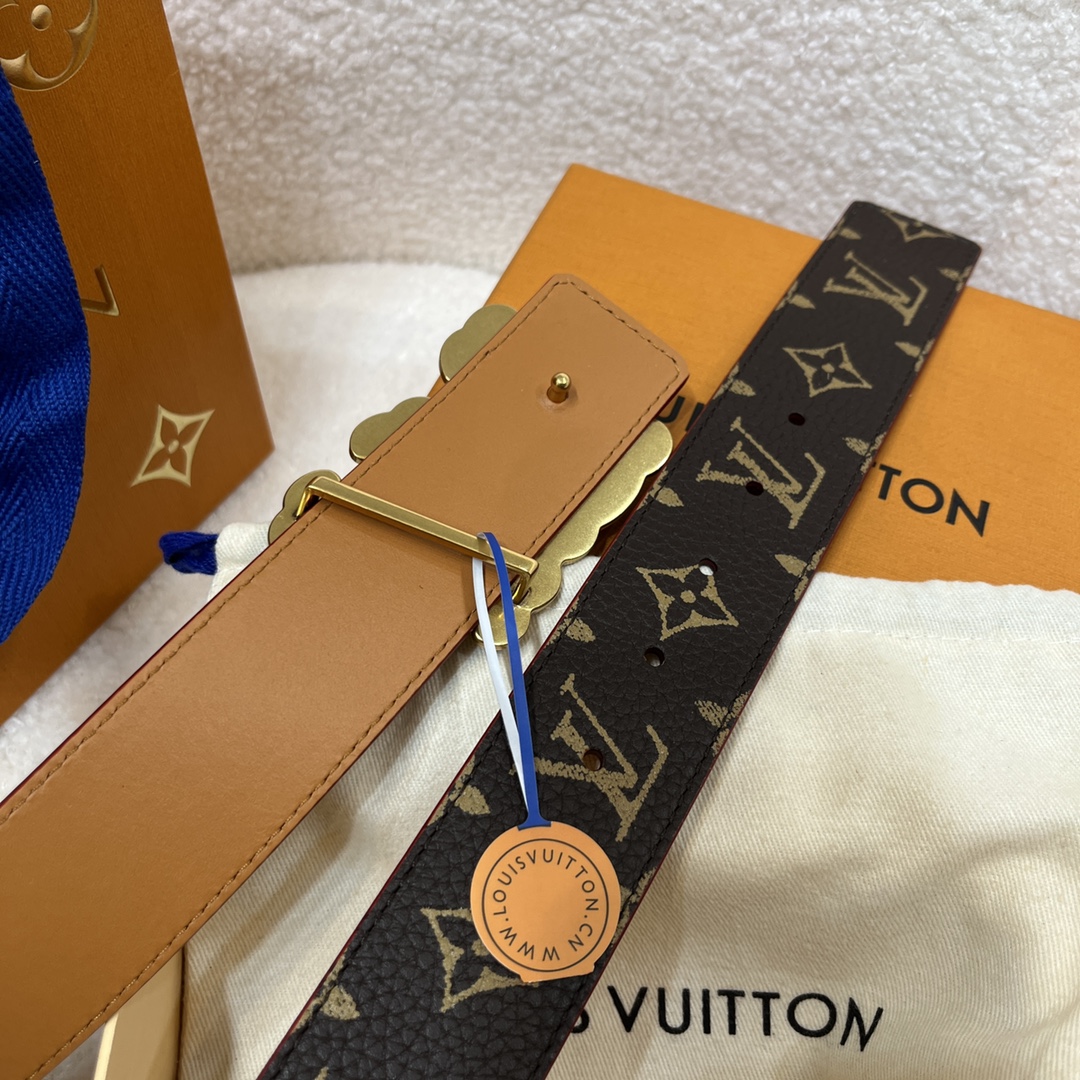  Louis Vuitton LV Men's Custom Canvas Belt