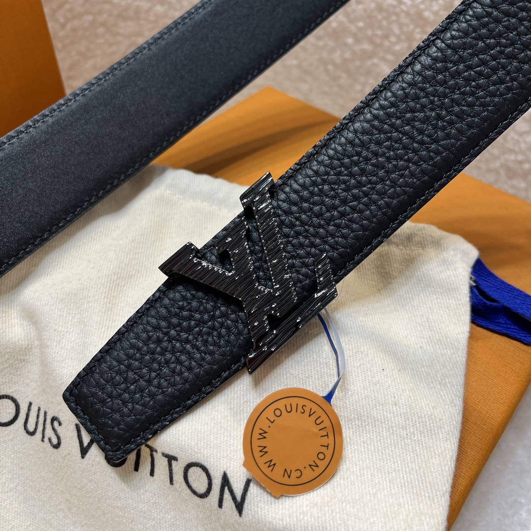 Louis Vuitton LV Men's Reversible Togo Leather Belt