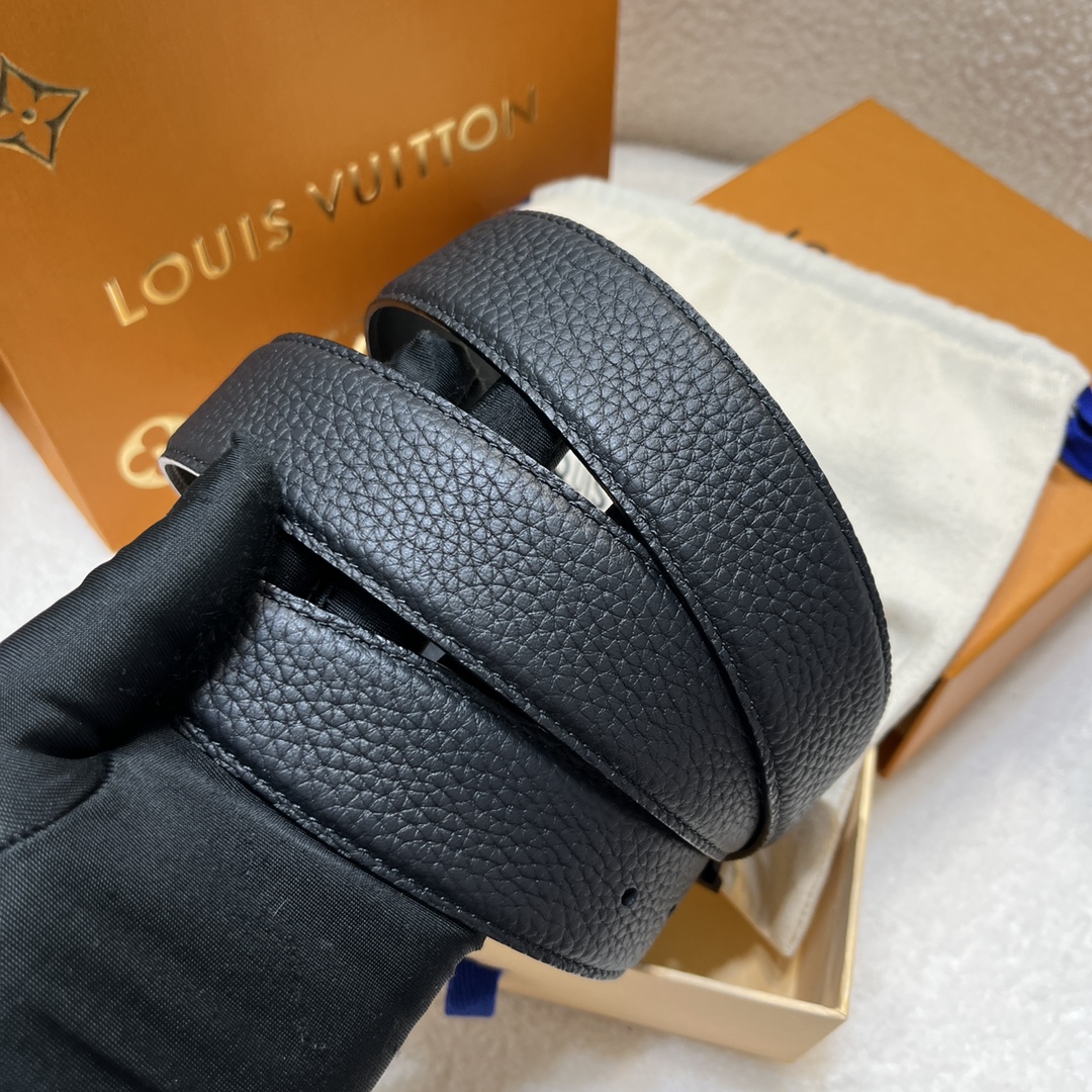 Louis Vuitton LV Men's Reversible Togo Leather Belt
