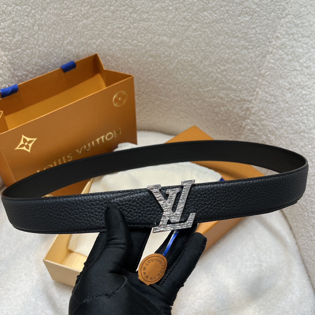 Louis Vuitton LV Men's Reversible Togo Leather Belt