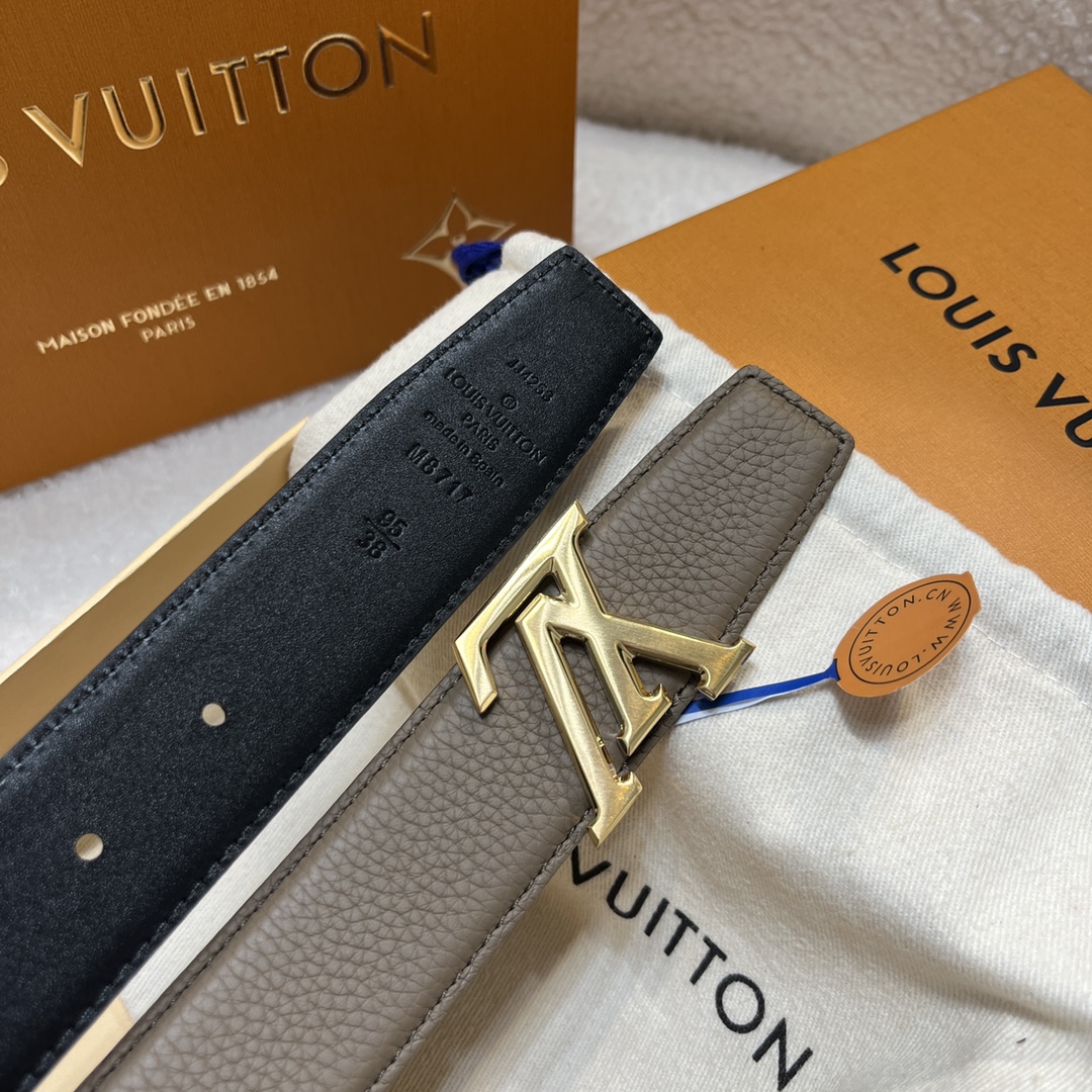 Louis Vuitton LV Men's Reversible Togo Leather Belt