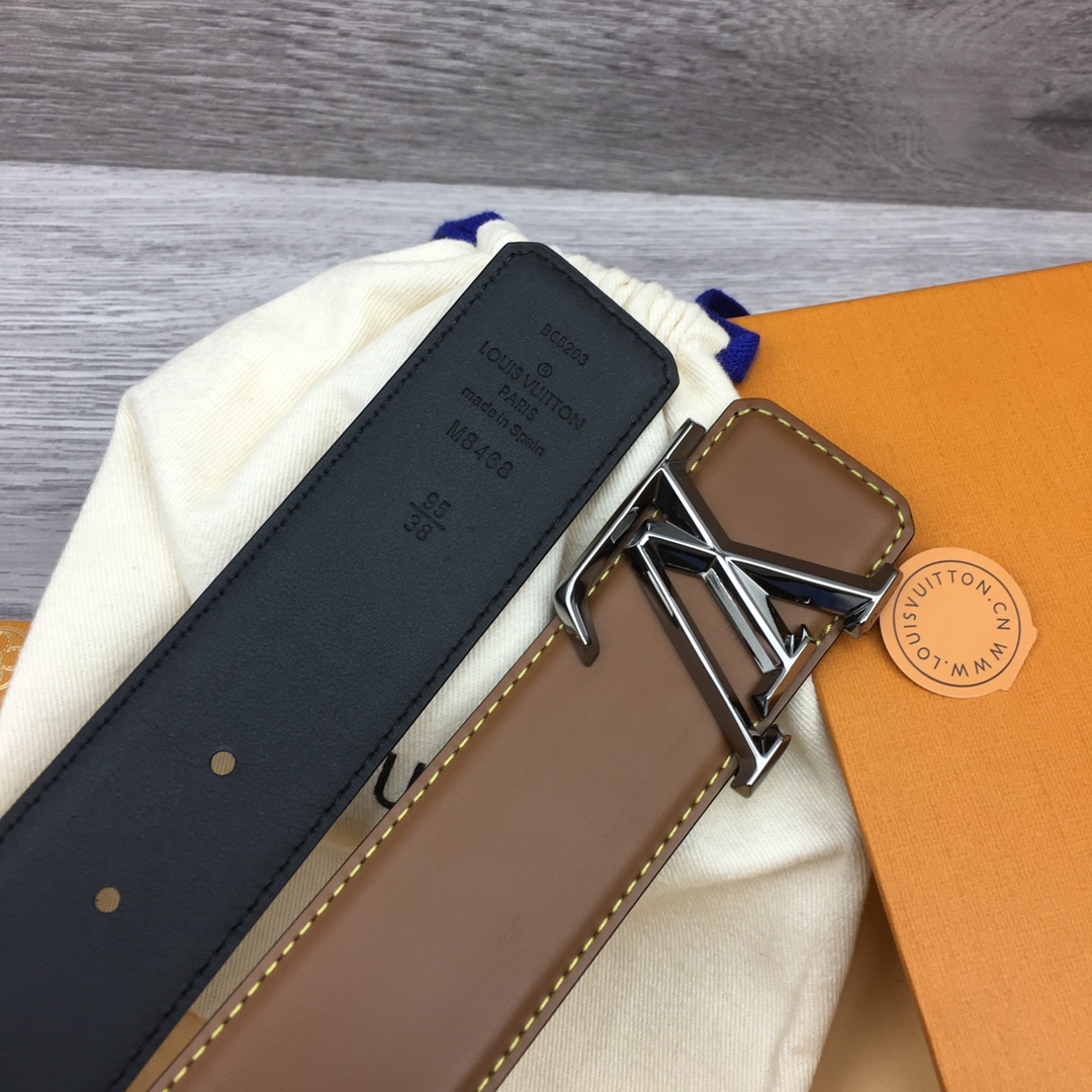 Louis Vuitton Men's New Season Reversible Belt