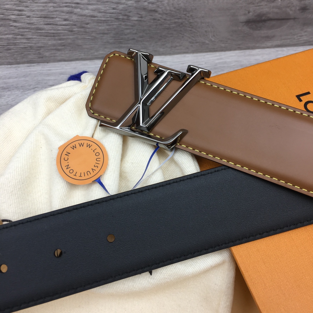 Louis Vuitton Men's New Season Reversible Belt
