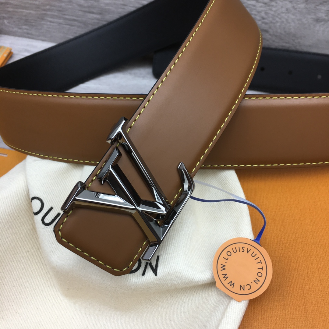 Louis Vuitton Men's New Season Reversible Belt