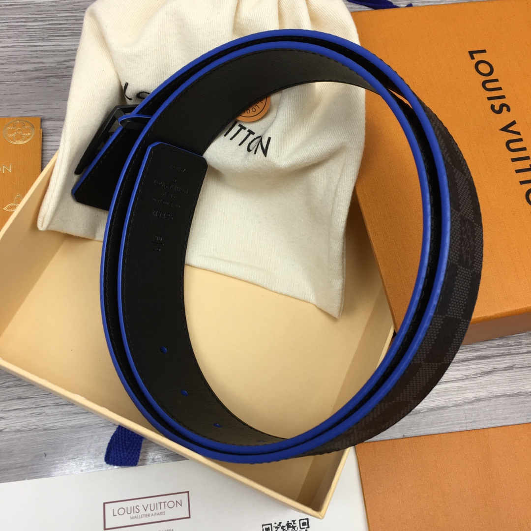 Louis Vuitton LV Reversible 40mm Canvas and Calfskin Belt