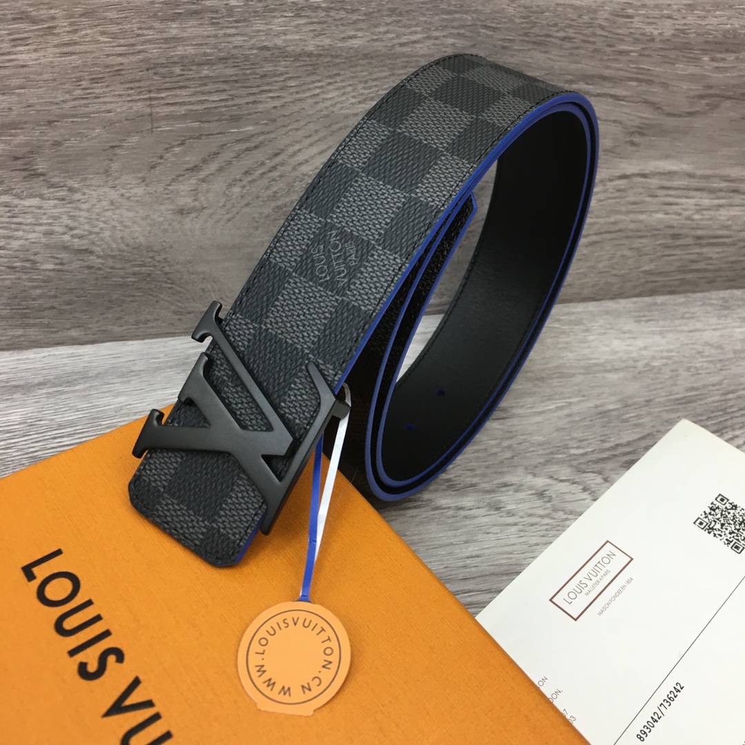  Louis Vuitton LV Reversible 40mm Canvas and Calfskin Belt