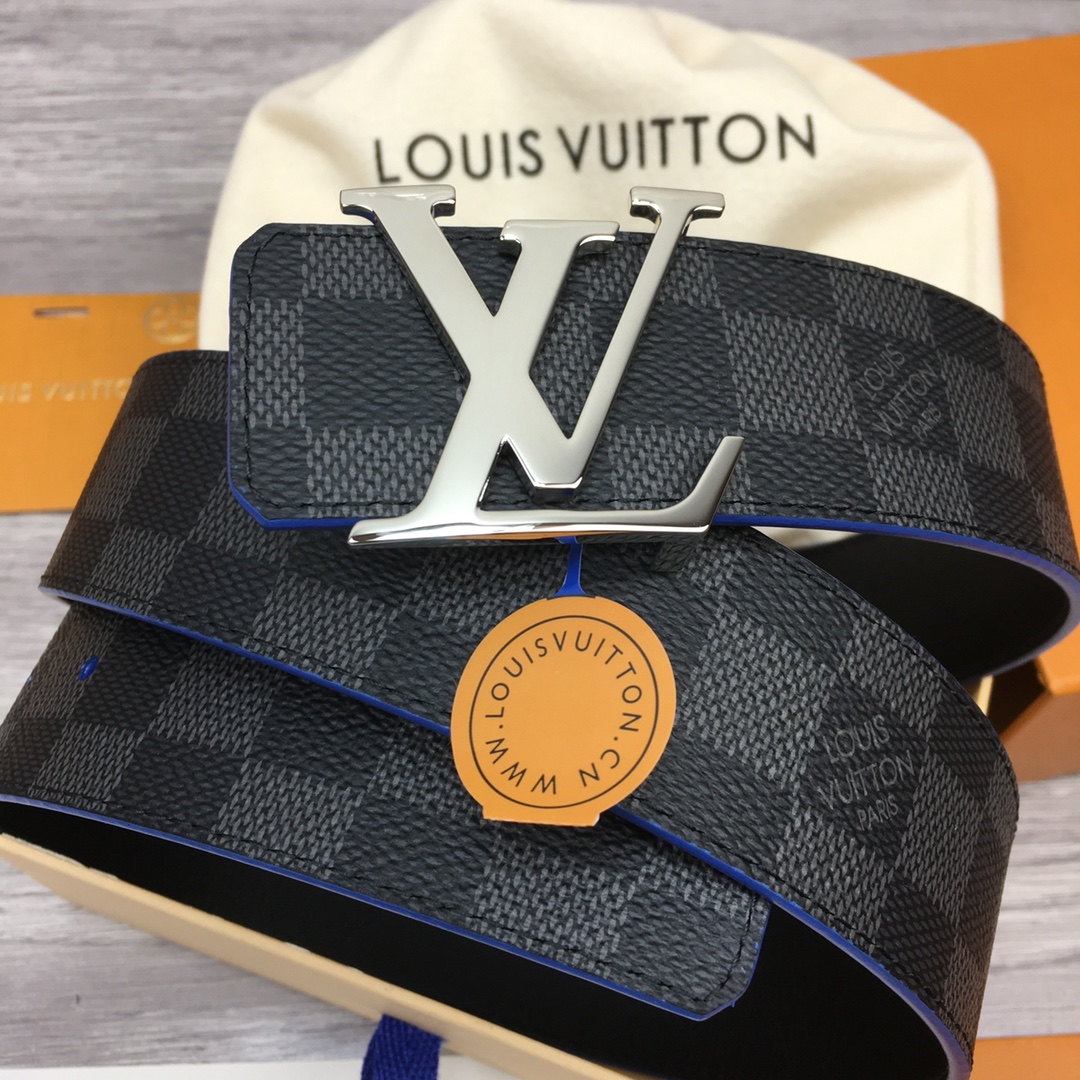 Louis Vuitton LV Reversible 40mm Canvas and Calfskin Belt