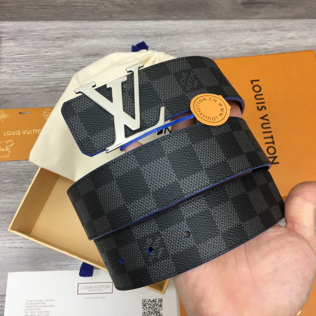  Louis Vuitton LV Reversible 40mm Canvas and Calfskin Belt
