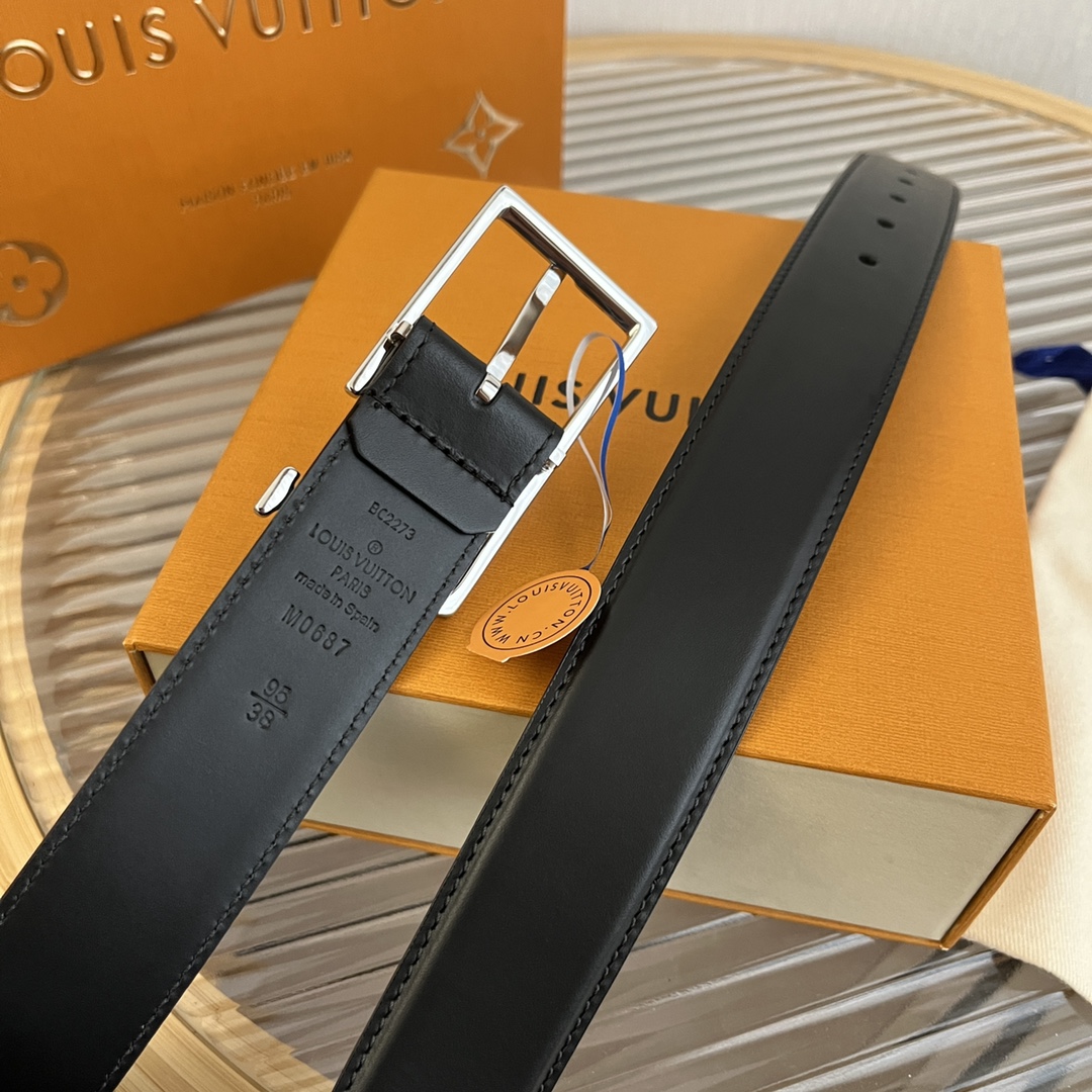 Louis Vuitton LV Men's Reversible Calfskin Leather Belt