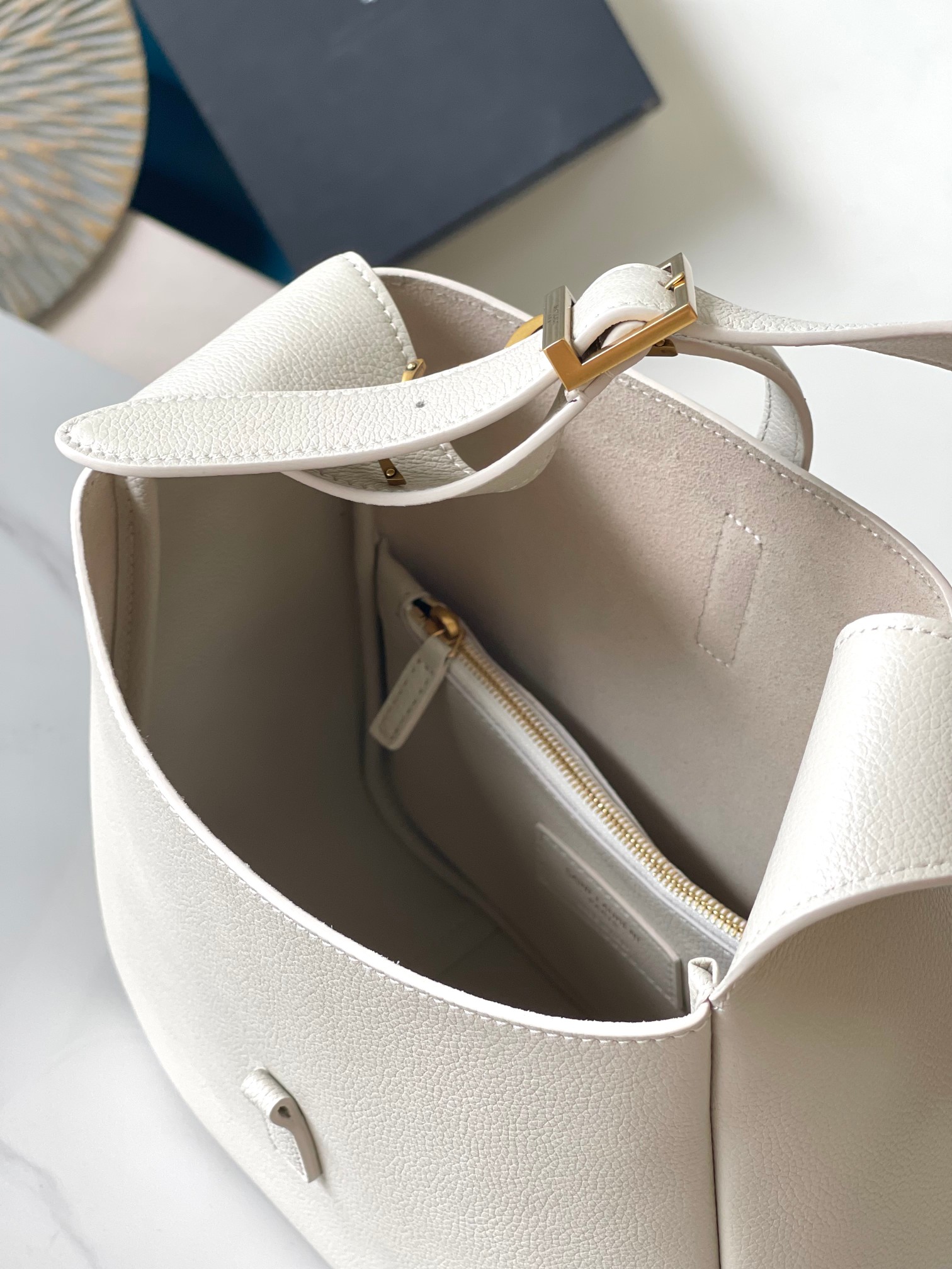 Saint Laurent ROSE Hobo Bag YSL - Autumn/Winter Collection