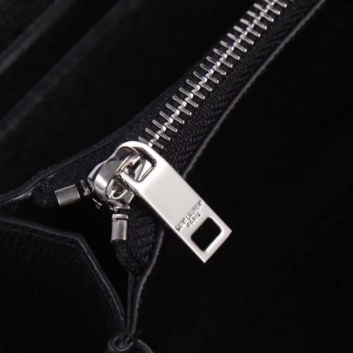 Saint Laurent YSL V-Line Single Zipper Wallet