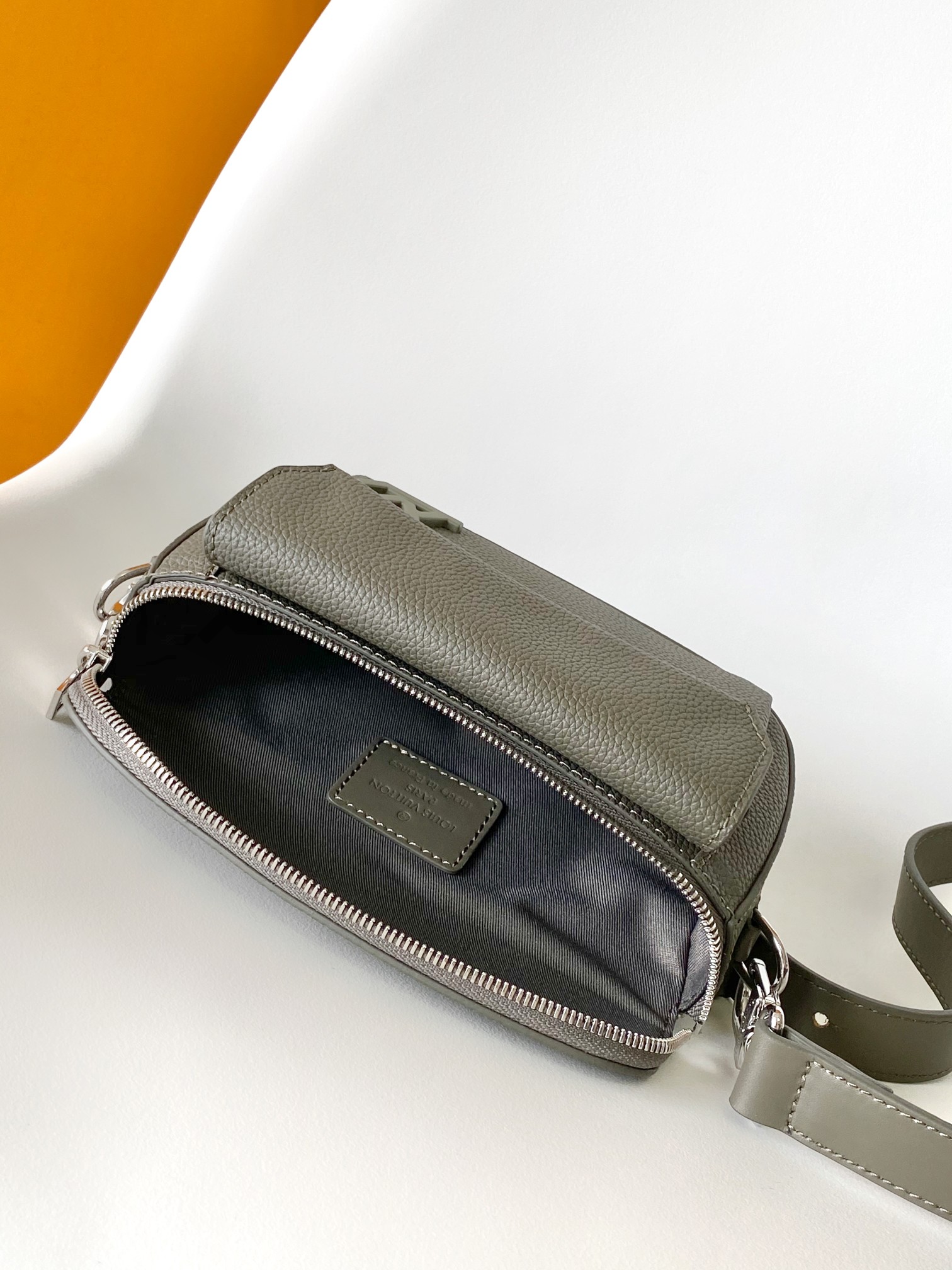 M83560 Pilot Mini Bag by Louis Vuitton LV in Grainy Leather