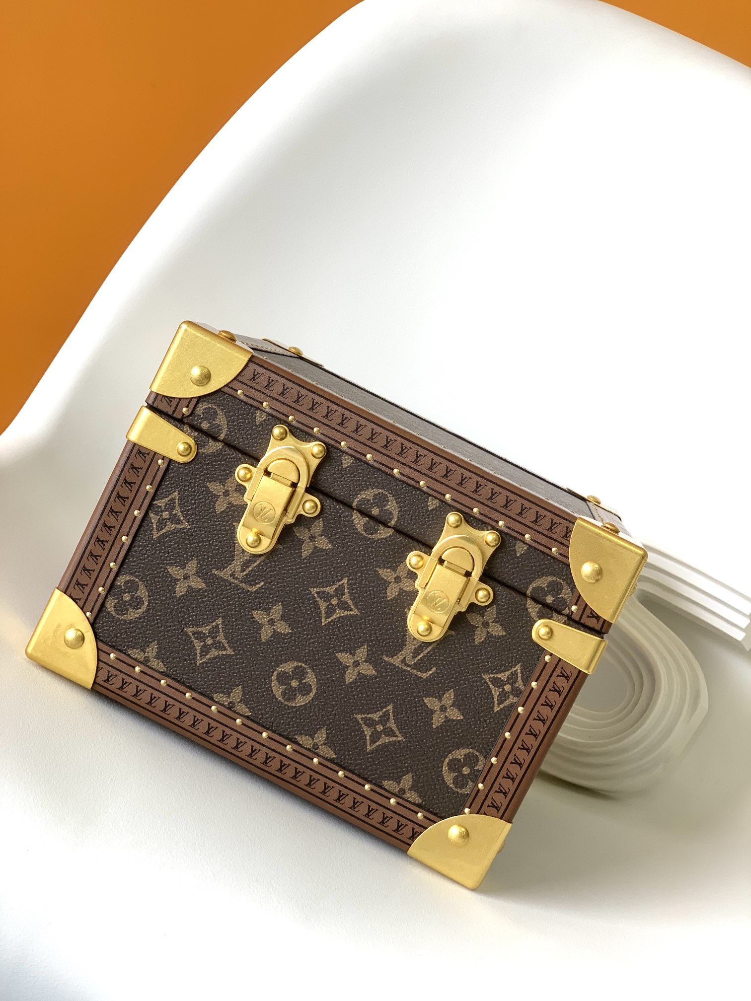 Pyramid Hard Case by Louis Vuitton LV - Large M10052
