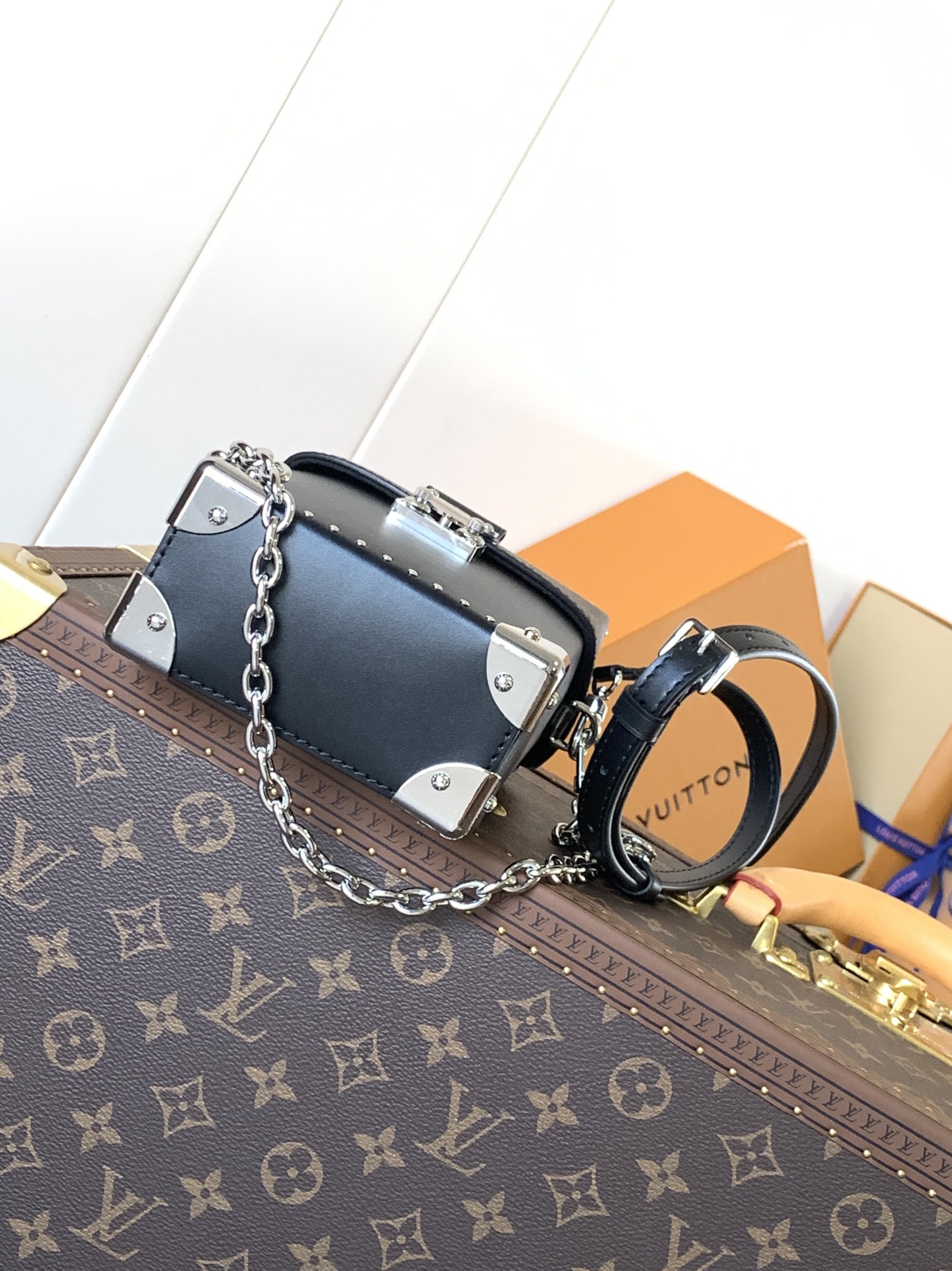 M12362 Camera Box Handbag by Louis Vuitton LV - Glossy Leather