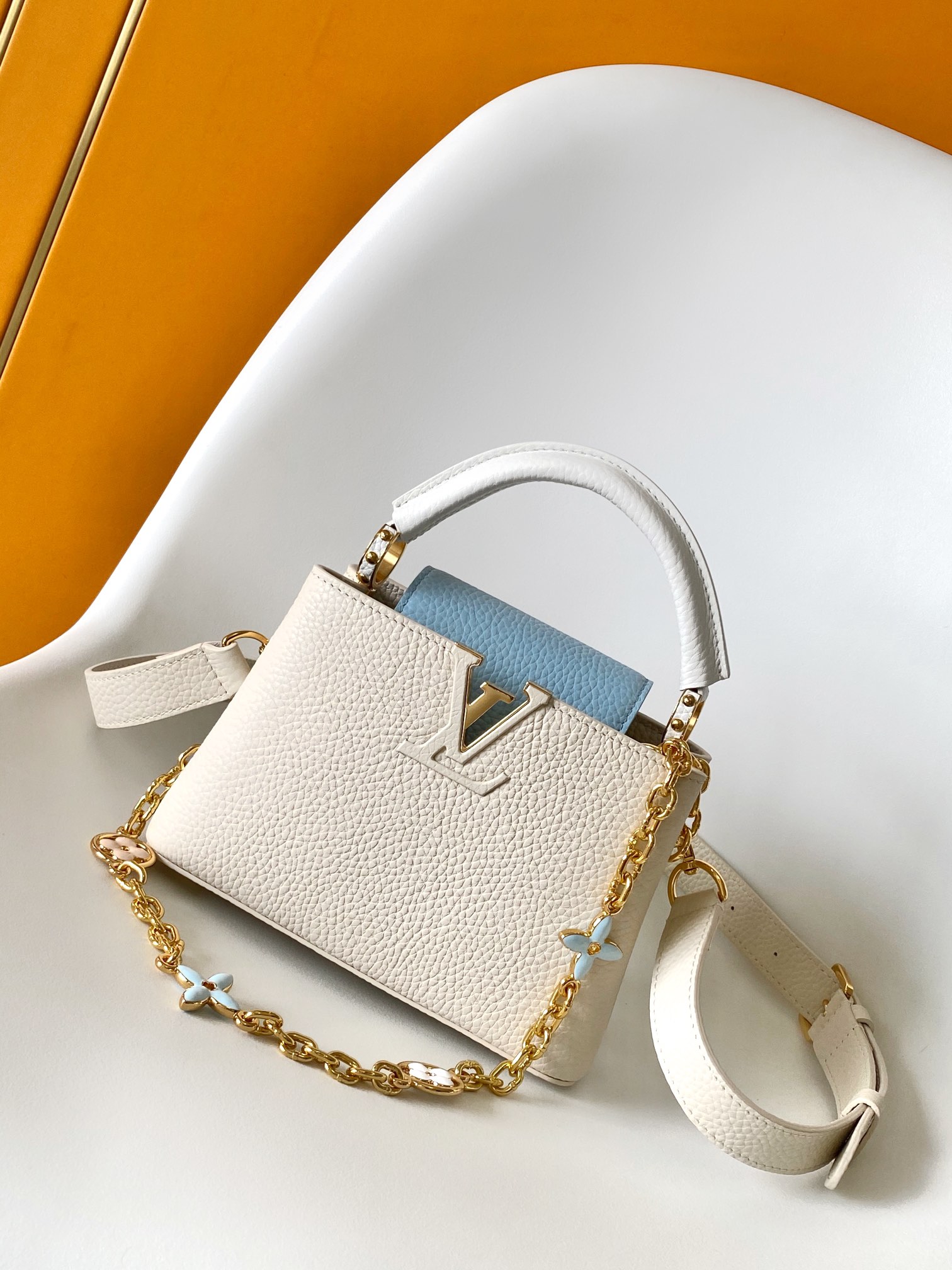 Louis Vuitton LV Capucines Mini Bag M25339 in Cream