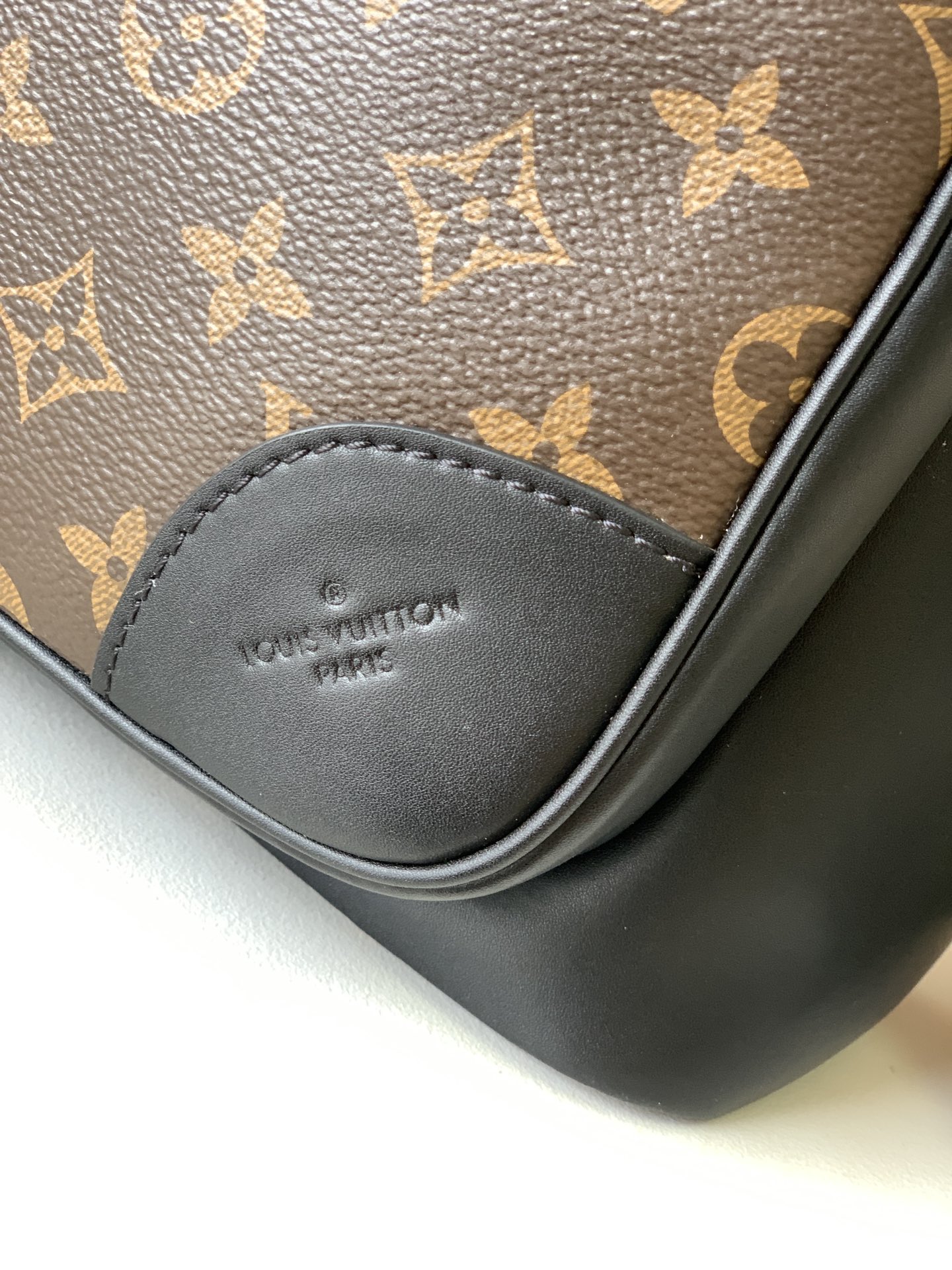Louis Vuitton LV M45335 Damier Black Backpack