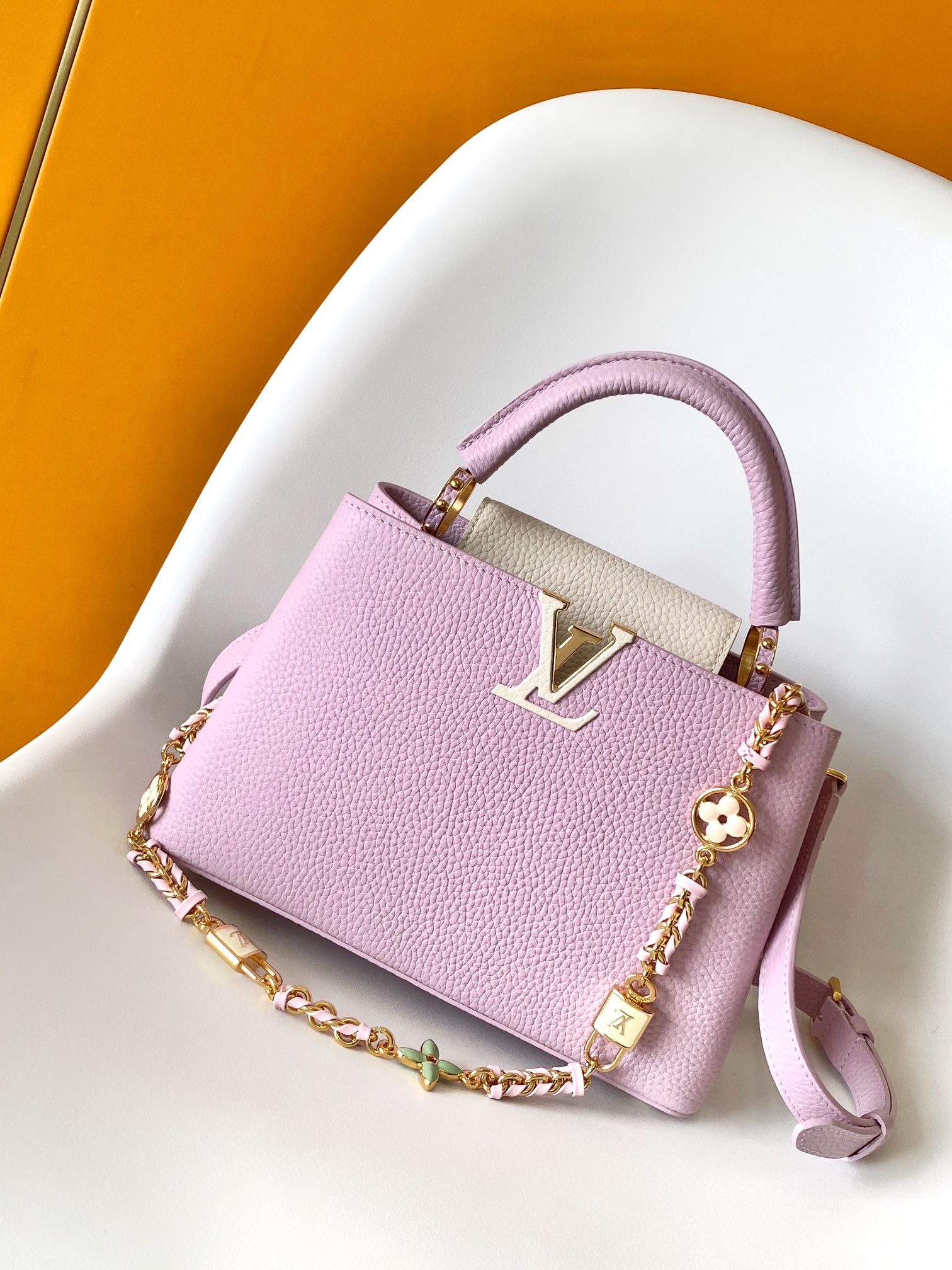 Louis Vuitton LV M23951 Capucines Mini Handbag in Pink Taurillon Leather
