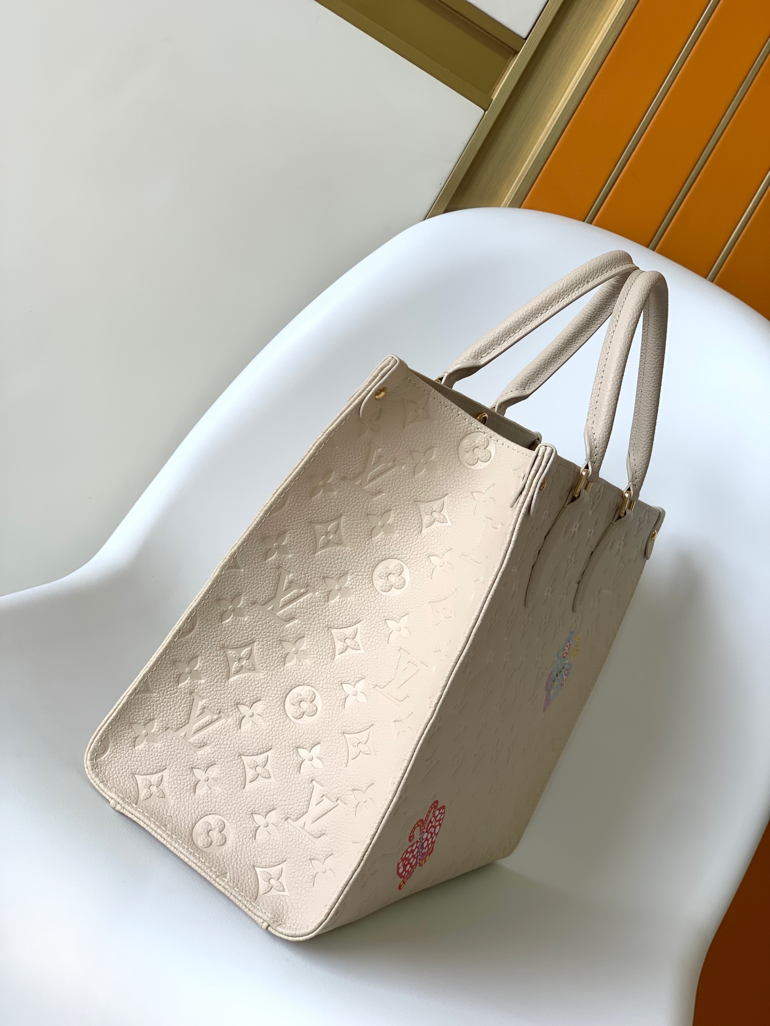 Louis Vuitton LV x Yayoi Kusama Onthego MM M46416 Black and Cream Flower